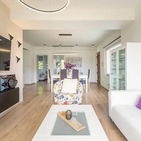 Gk Halepa Luxury Apartment *